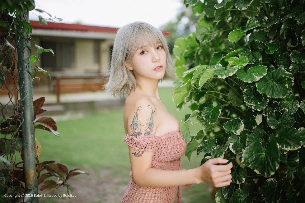 Jpxgyw.com_[BoLoli波萝社新刊]Vol.127_嫩模夏美酱户外粉色缕空连体针织衣清凉诱惑写真61P