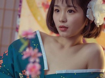 Vol.132_气息青春美女库库卧室亚洲和服半露丰乳性感迷人写真34P