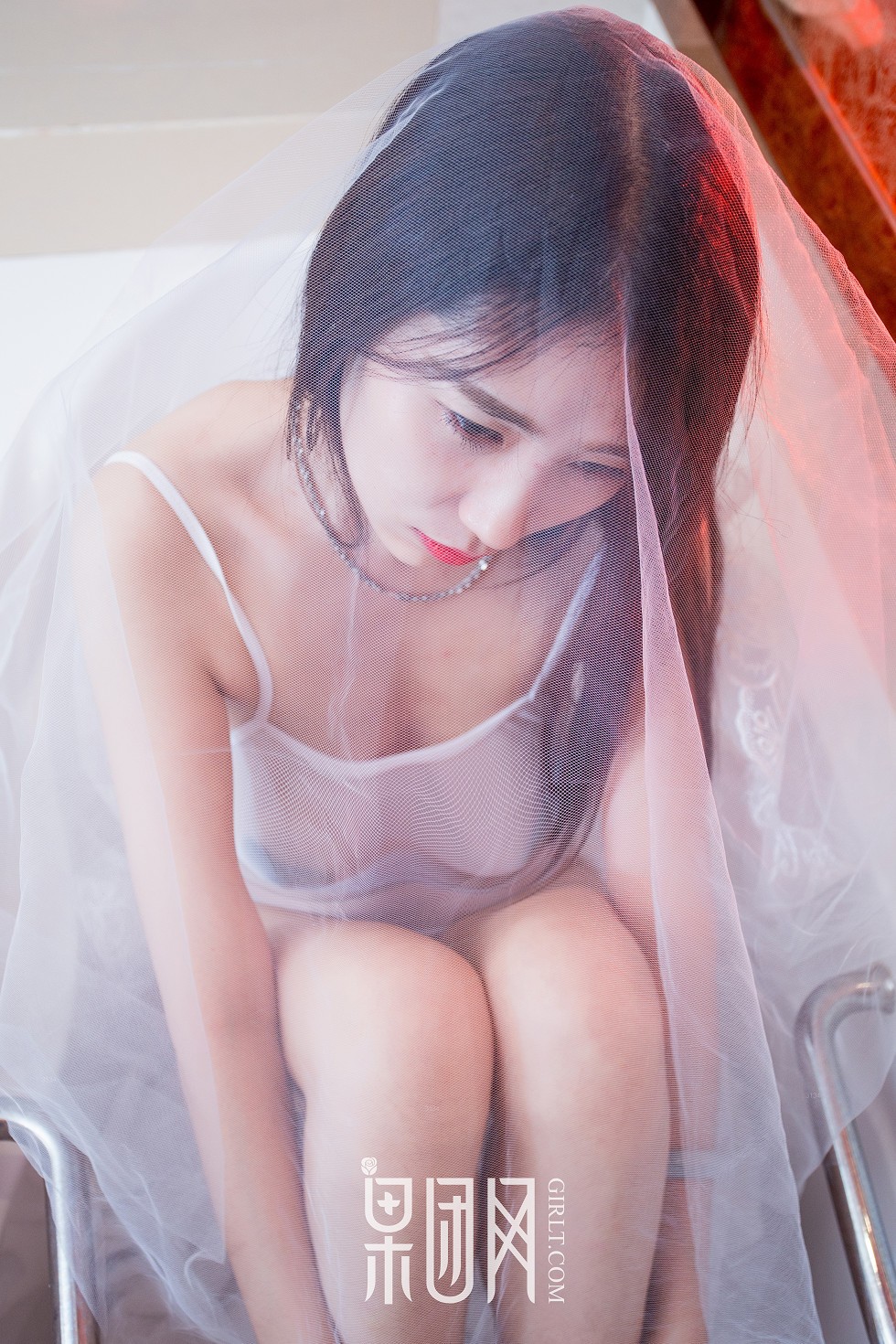 Jpxgyw.com_[GIRLT果团网]NO.138_嫩模Yoki居家床上脱衣露性感黑色内衣秀豪乳撩人诱惑写真45P