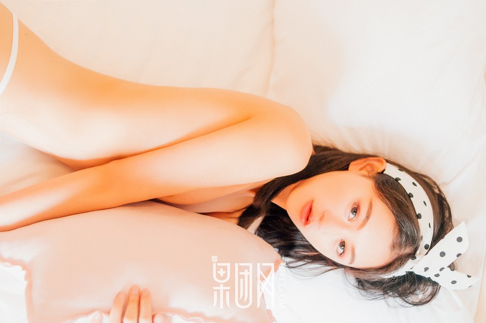 Jpxgyw.com_[GIRLT果团网]NO.143_性感兔女郎私房斑点比基尼半脱露诱人胴体火辣诱惑写真40P