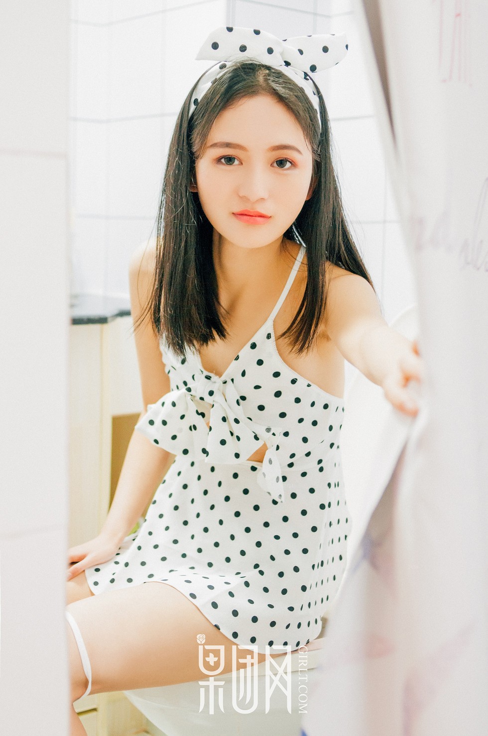 Jpxgyw.com_[GIRLT果团网]NO.143_性感兔女郎私房斑点比基尼半脱露诱人胴体火辣诱惑写真40P
