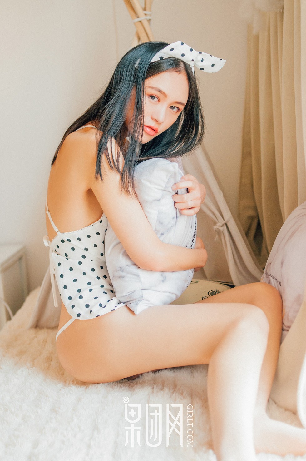 Jpxgyw.com_[GIRLT果团网]NO.143_性感兔女郎私房斑点比基尼半脱露诱人胴体火辣诱惑写真40P