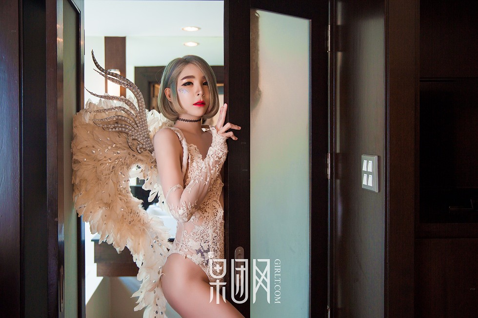 Jpxgyw.com_[GIRLT果团网]NO.145_果团泰国特辑嫩模高叉连体衣+缕空情趣内衣撩人诱惑写真50P