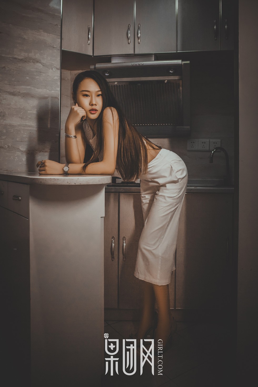 Jpxgyw.com_[GIRLT果团网]TG033_嫩模厨娘演绎私房死库水秀完美身材露性感纹身诱惑写真44P