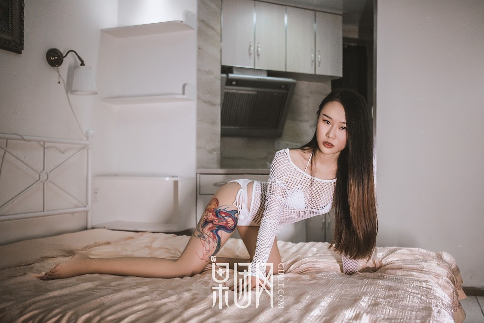 Jpxgyw.com_[GIRLT果团网]TG033_嫩模厨娘演绎私房死库水秀完美身材露性感纹身诱惑写真44P