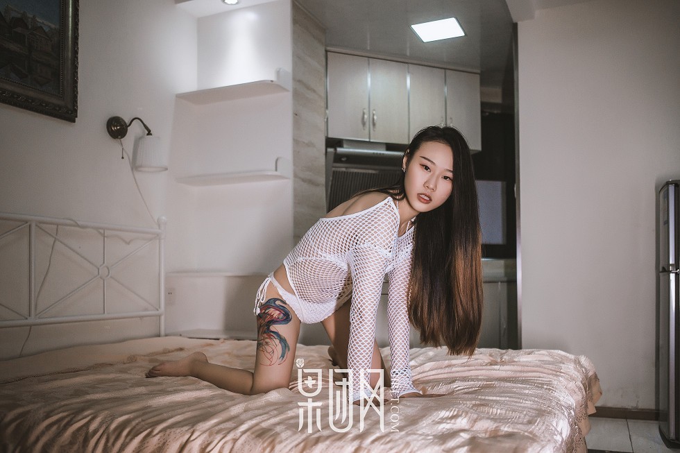 Jpxgyw.com_[GIRLT果团网]TG033_嫩模厨娘演绎私房死库水秀完美身材露性感纹身诱惑写真44P