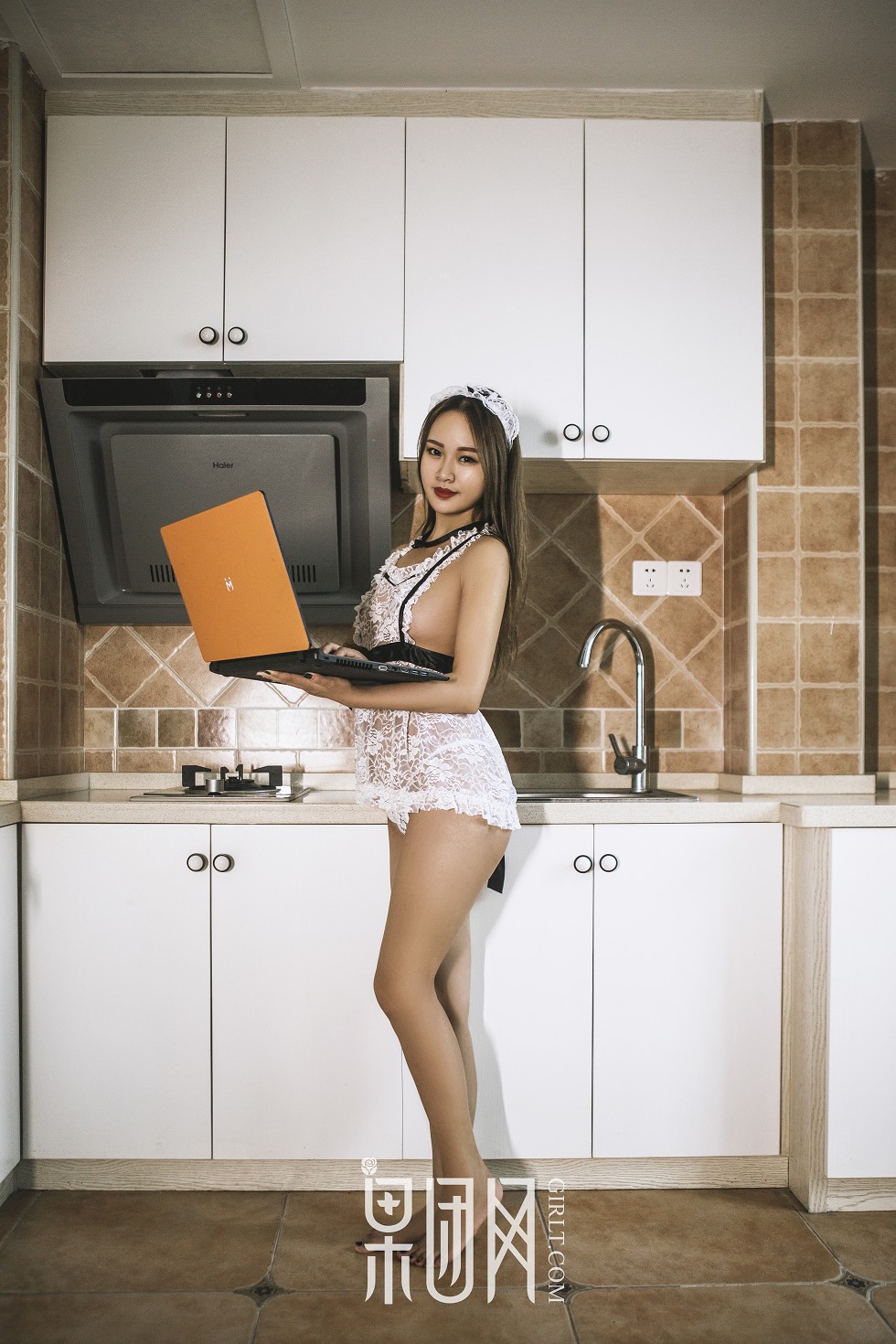 Jpxgyw.com_[GIRLT果团网]TG034_白色蕾丝女仆装美女私房系列服饰秀完美身材惹火写真29P