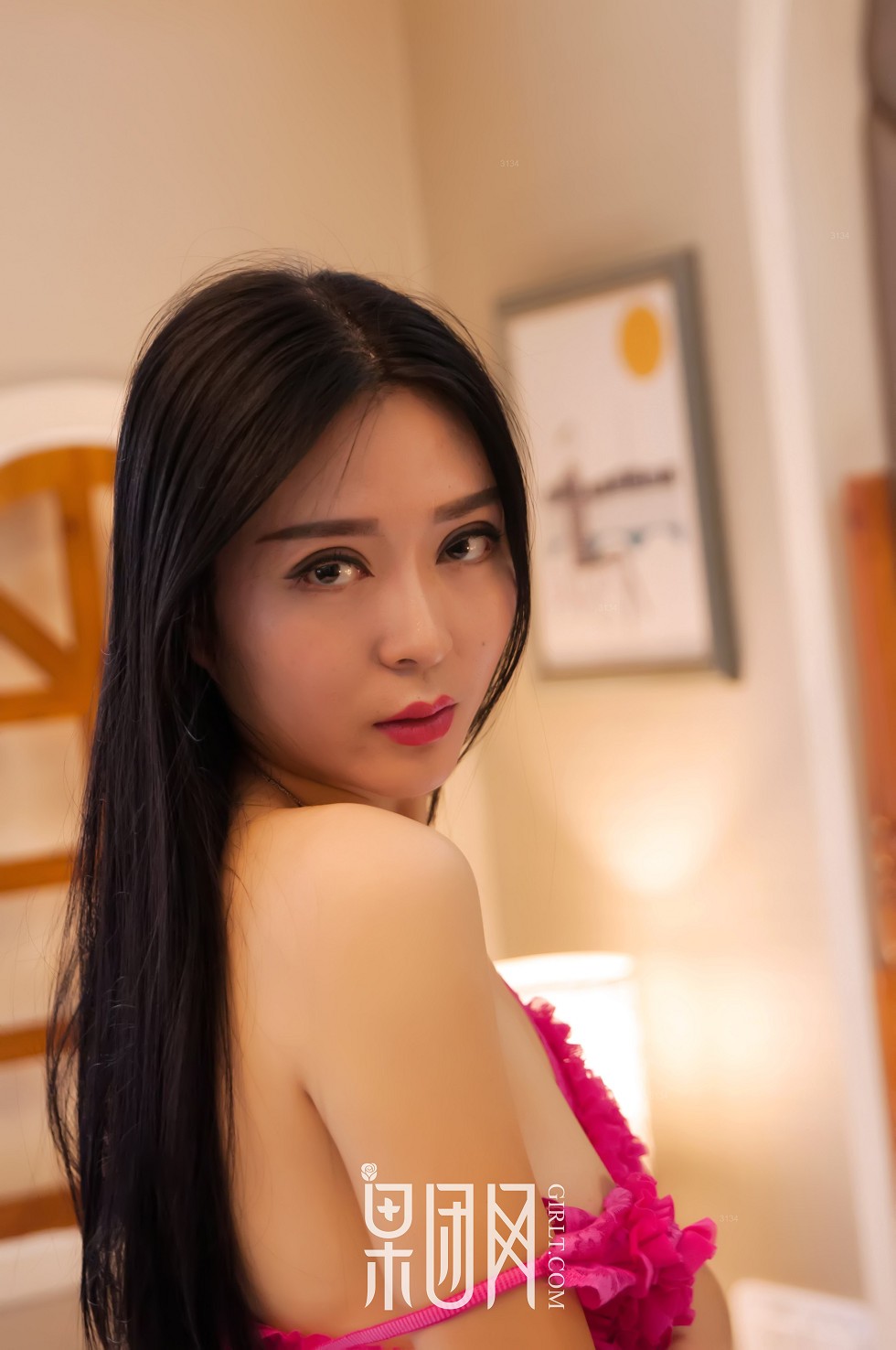 Jpxgyw.com_[GIRLT果团网]TG036_温柔小娇妻私房性感黑色内衣+红色蕾丝内衣惹火诱惑写真66P