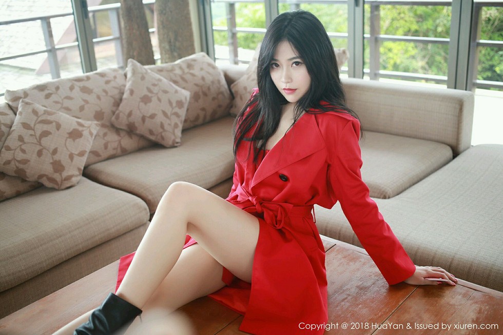 Jpxgyw.com_[HuaYan花の颜]Vol.056_嫩模许诺Sabrina苏梅岛旅拍性感红色风衣秀白嫩美腿写真34P