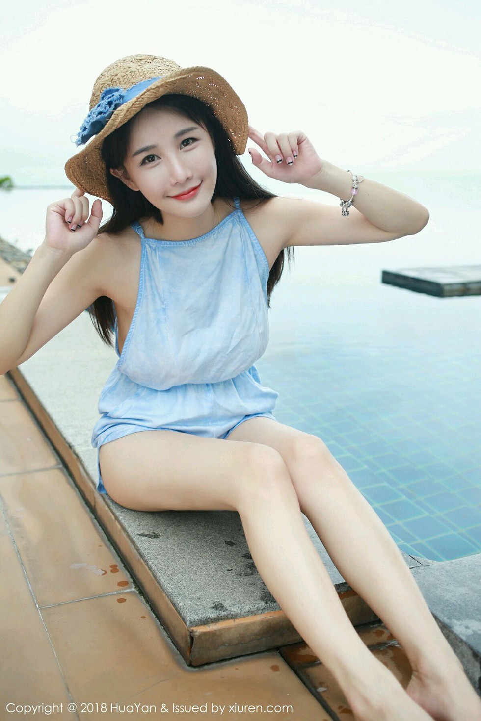 Jpxgyw.com_[HuaYan花の颜]Vol.057_嫩模小沫琳苏梅岛旅拍泳池里白色浴巾裹身秀豪乳诱惑写真40P