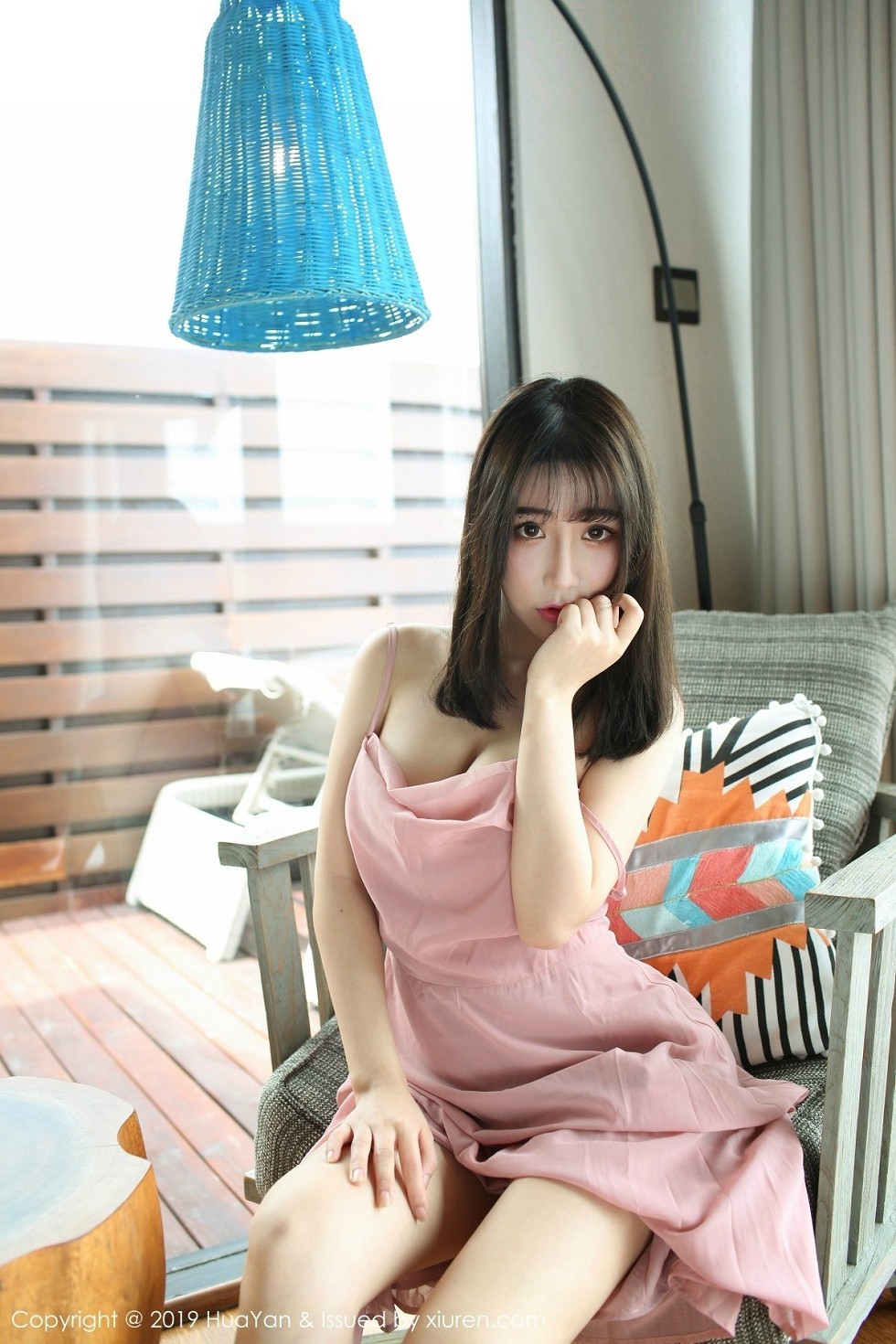 Jpxgyw.com_[HuaYan花の颜]Vol.062_嫩模绯月樱-Cherry粉色吊带连身裙露丁字裤翘臀诱惑写真51P