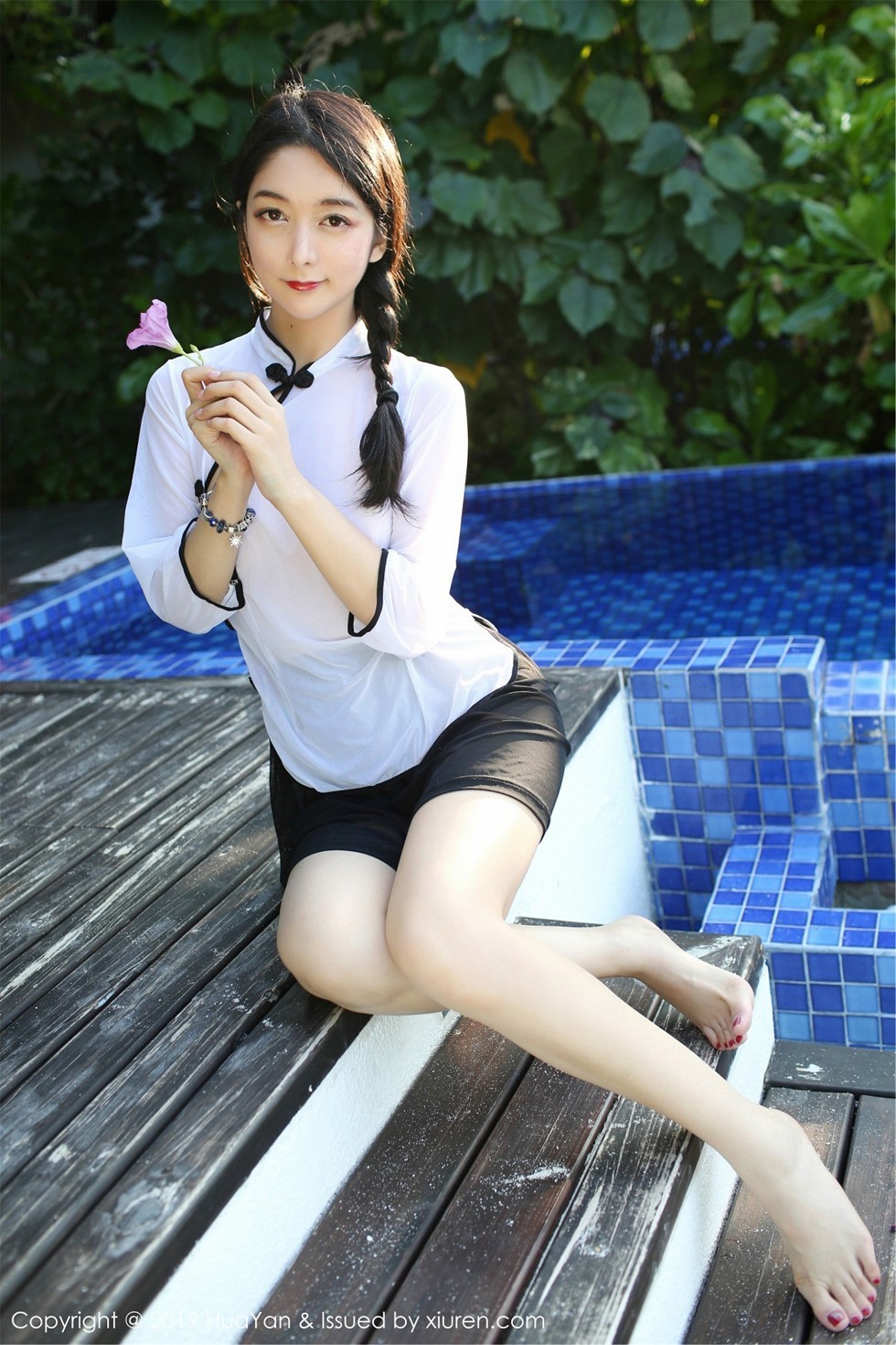 Jpxgyw.com_[HuaYan花の颜]Vol.065_嫩模Angela喜欢猫私房古典透视旗袍+运动服完美诱惑写真41P