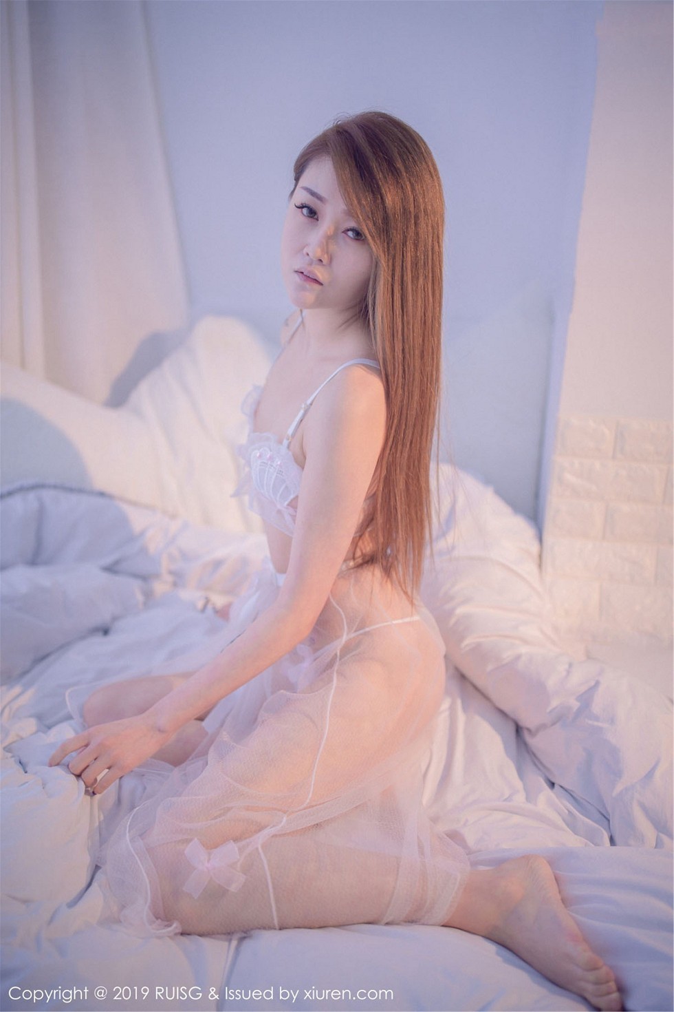 Jpxgyw.com_[RUISG瑞丝馆]VOL.071_嫩模慕西Mona私房白色真空薄纱秀惹火身材撩人诱惑写真44P