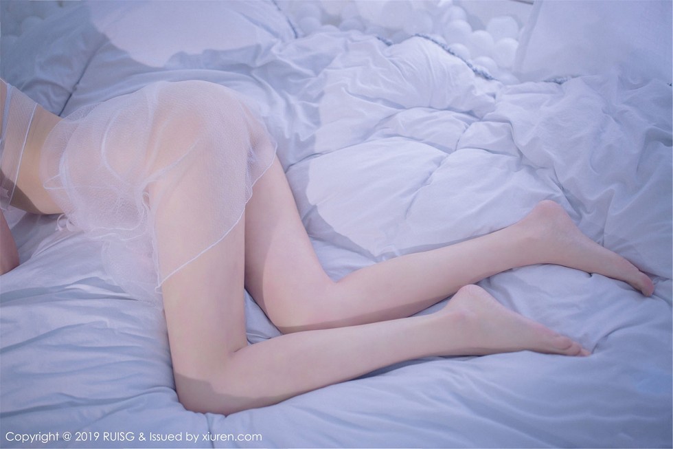 Jpxgyw.com_[RUISG瑞丝馆]VOL.071_嫩模慕西Mona私房白色真空薄纱秀惹火身材撩人诱惑写真44P