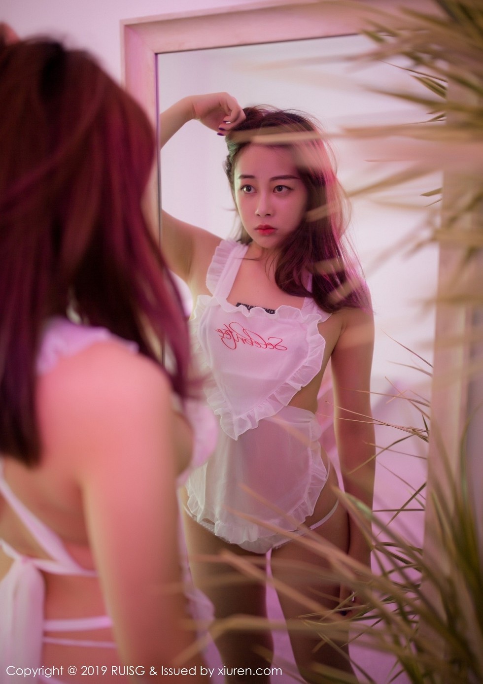 Jpxgyw.com_[RUISG瑞丝馆]VOL.072_嫩模Eileen爱琳私房白色女仆装半脱露傲人豪乳喷血诱惑写真40P