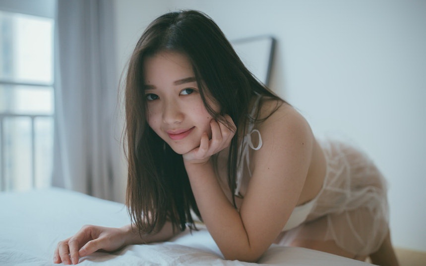 Jpxgyw.com_[RUISG瑞丝馆]VOL.073_嫩模浪漫果味居家私房薄纱透视内衣秀完美身材诱惑写真35P