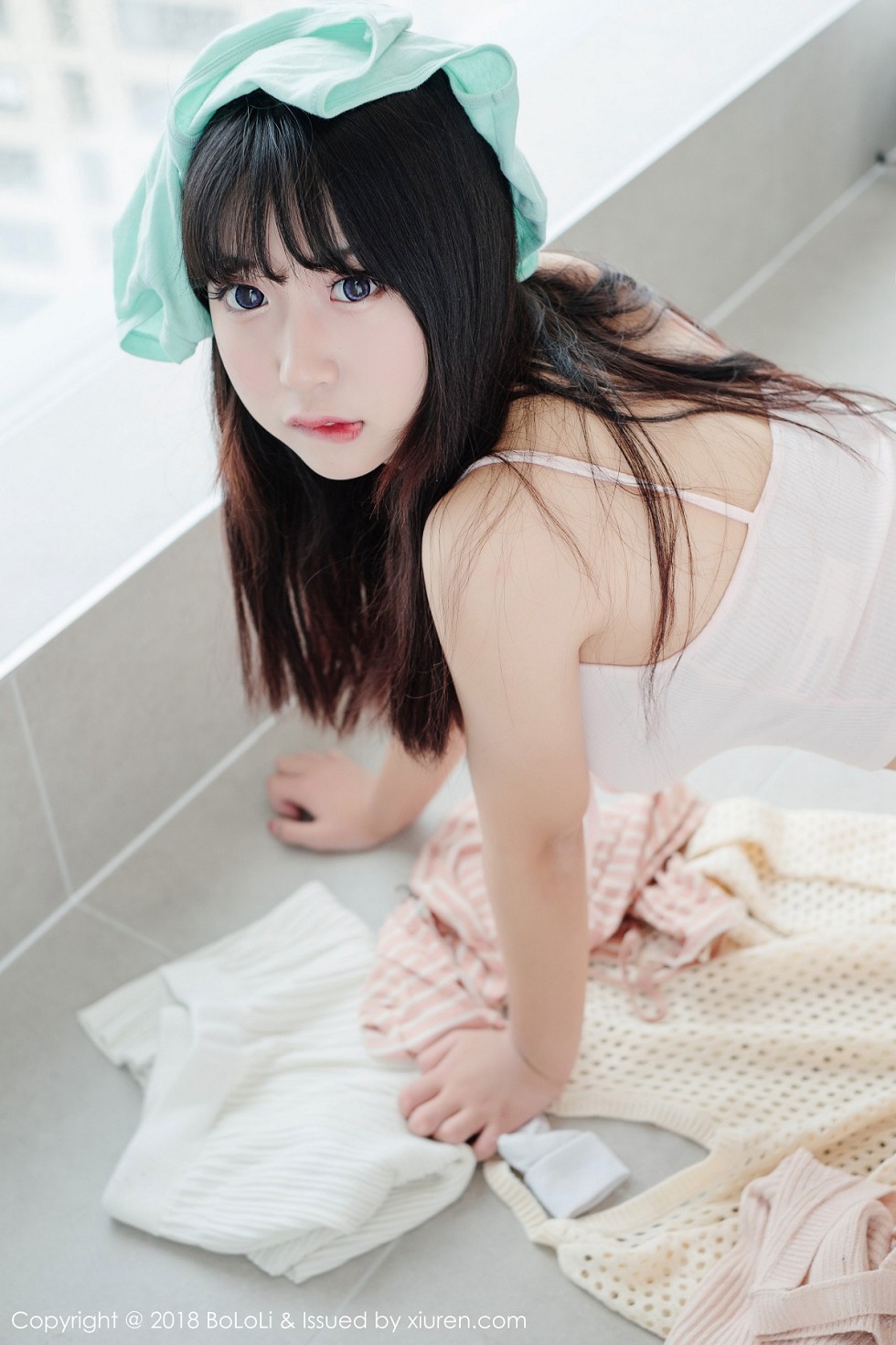 Jpxgyw.com_[BoLoli波萝社]Vol.119_美女主播猫九酱Sakura粉色吊带内衣+三点式内衣私房诱惑写真42P