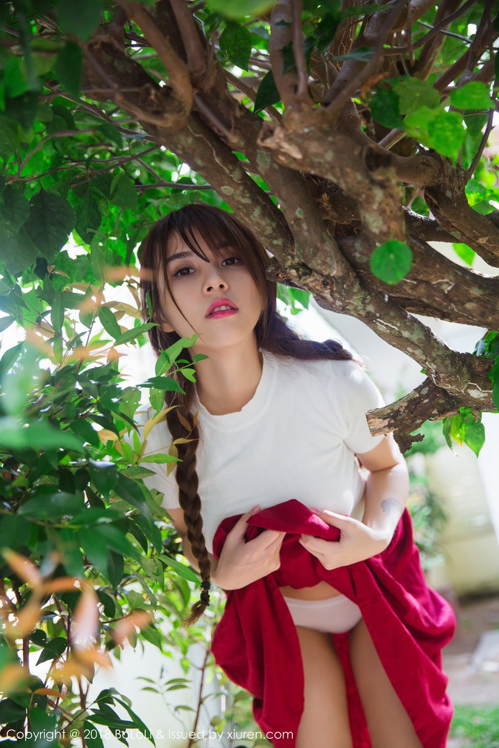 Jpxgyw.com_[BoLoli波萝社]Vol.121_女神夏美酱小草莓内衣秀完美身材泳池边湿身诱惑写真41P