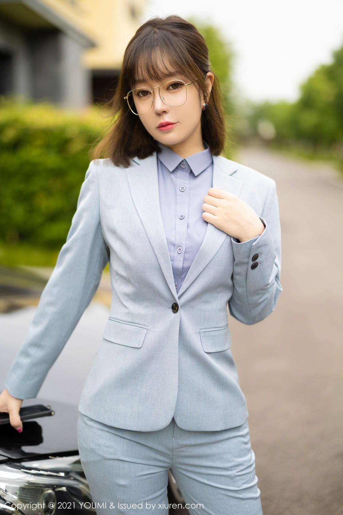 Jpxgyw.com_[YouMi尤蜜荟]Vol.722_女神王雨纯成都旅拍眼镜OL主题半脱露蕾丝内衣完美诱惑写真65P