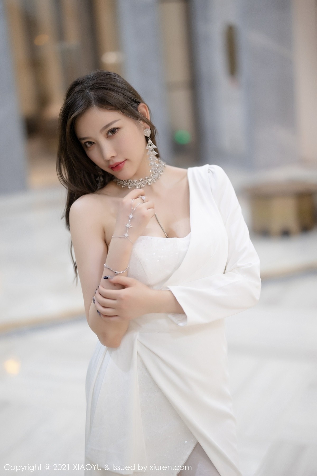 Jpxgyw.com_[XiaoYu画语界]Vol.663_女神杨晨晨sugar广西心愿旅拍私房白色蕾丝情趣内衣诱惑写真110P