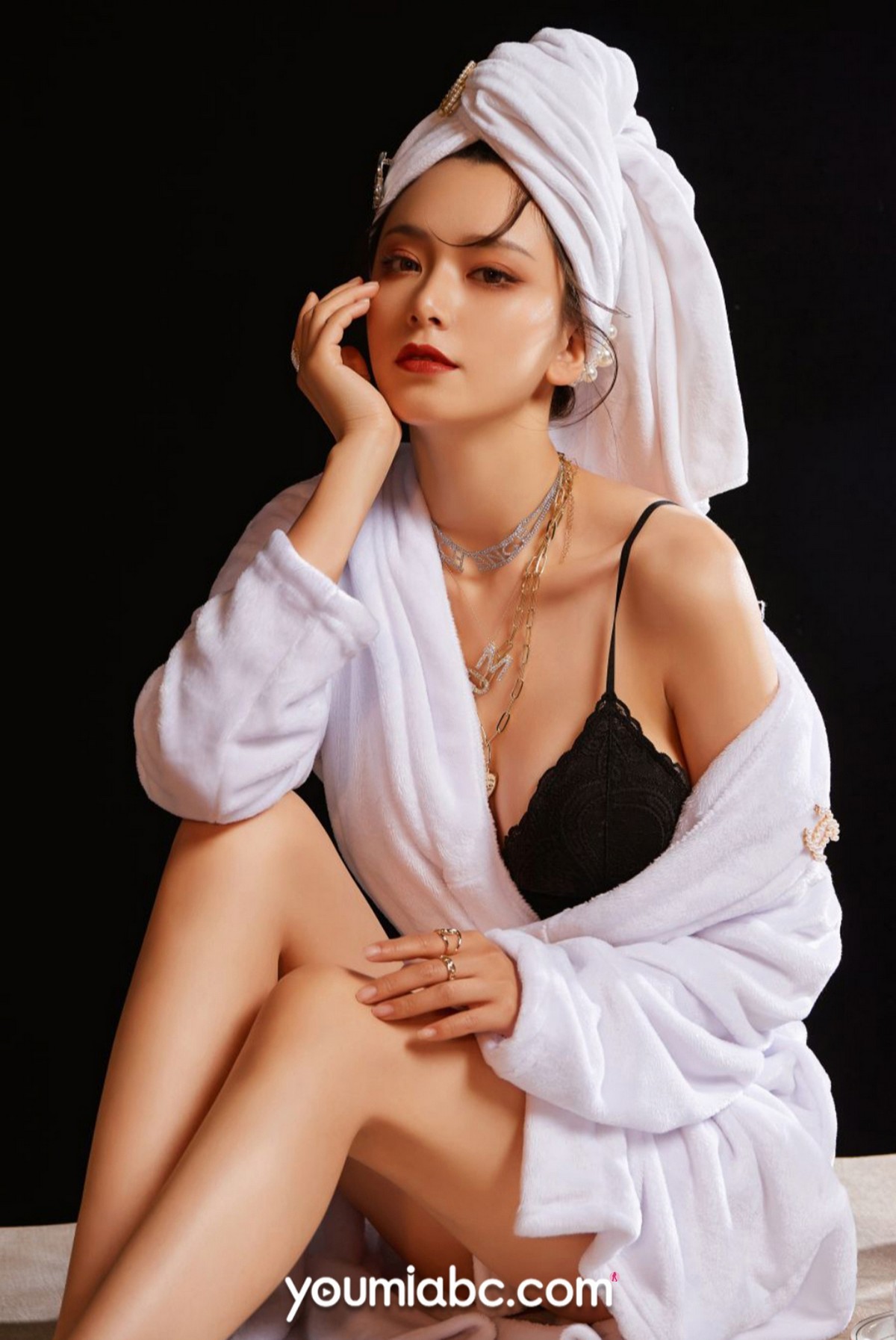 Jpxgyw.com_[YouMi尤蜜]Vol.750_模特林夕情趣调教主题脱性感浴袍露黑色蕾丝内衣诱惑写真32P