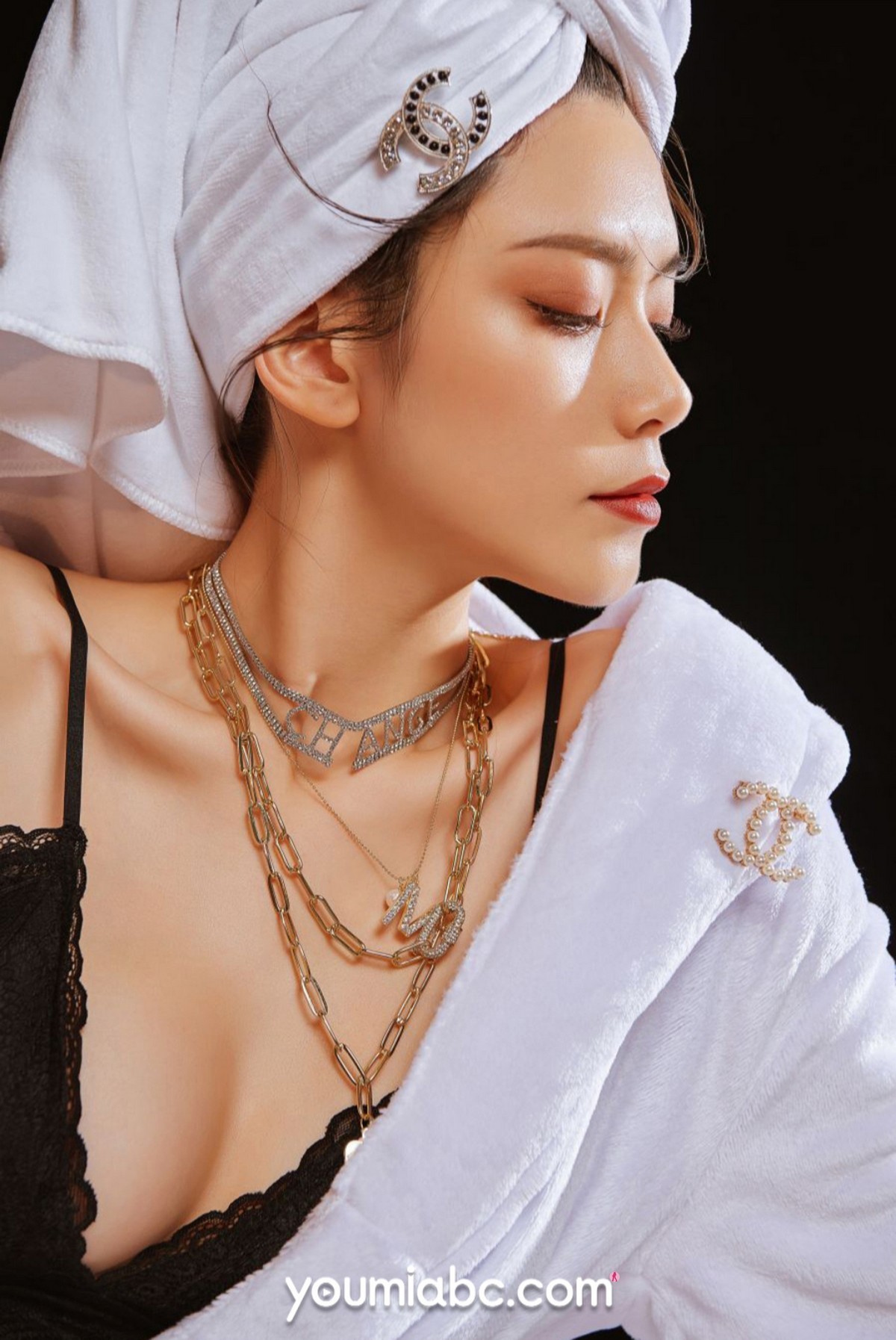 Jpxgyw.com_[YouMi尤蜜]Vol.750_模特林夕情趣调教主题脱性感浴袍露黑色蕾丝内衣诱惑写真32P