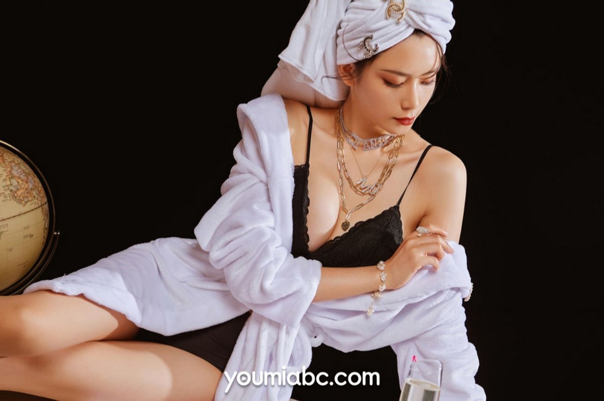 Jpxgyw.com_[YouMi尤蜜]Vol.750_模特林夕情趣调教主题脱性感浴袍露黑色蕾丝内衣诱惑写真32P
