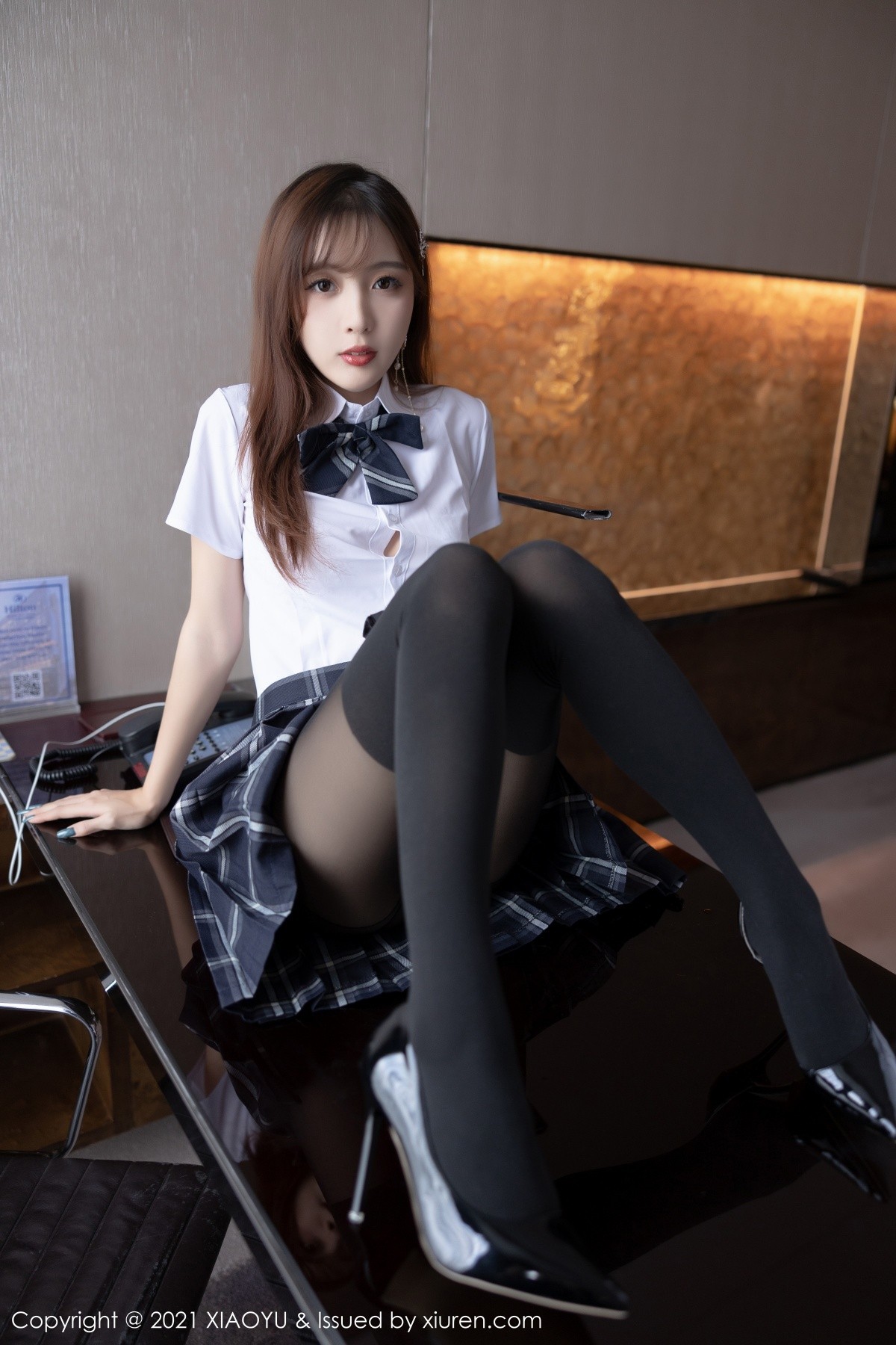 Jpxgyw.com_[XiaoYu画语界]Vol.667_模特林星阑脱性感JK制服露白色蕾丝连体衣秀完美身材诱惑写真103P