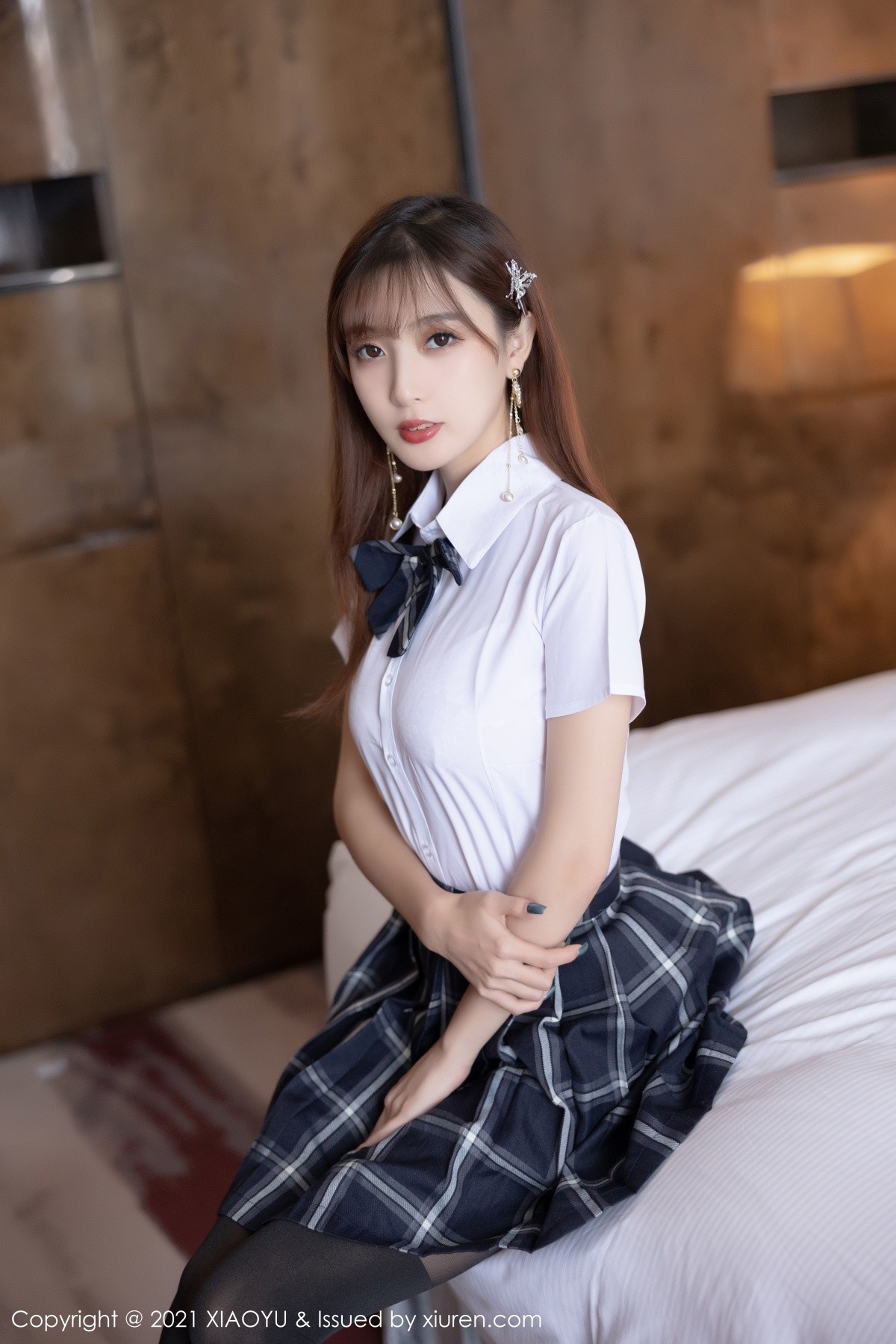 Jpxgyw.com_[XiaoYu画语界]Vol.667_模特林星阑脱性感JK制服露白色蕾丝连体衣秀完美身材诱惑写真103P