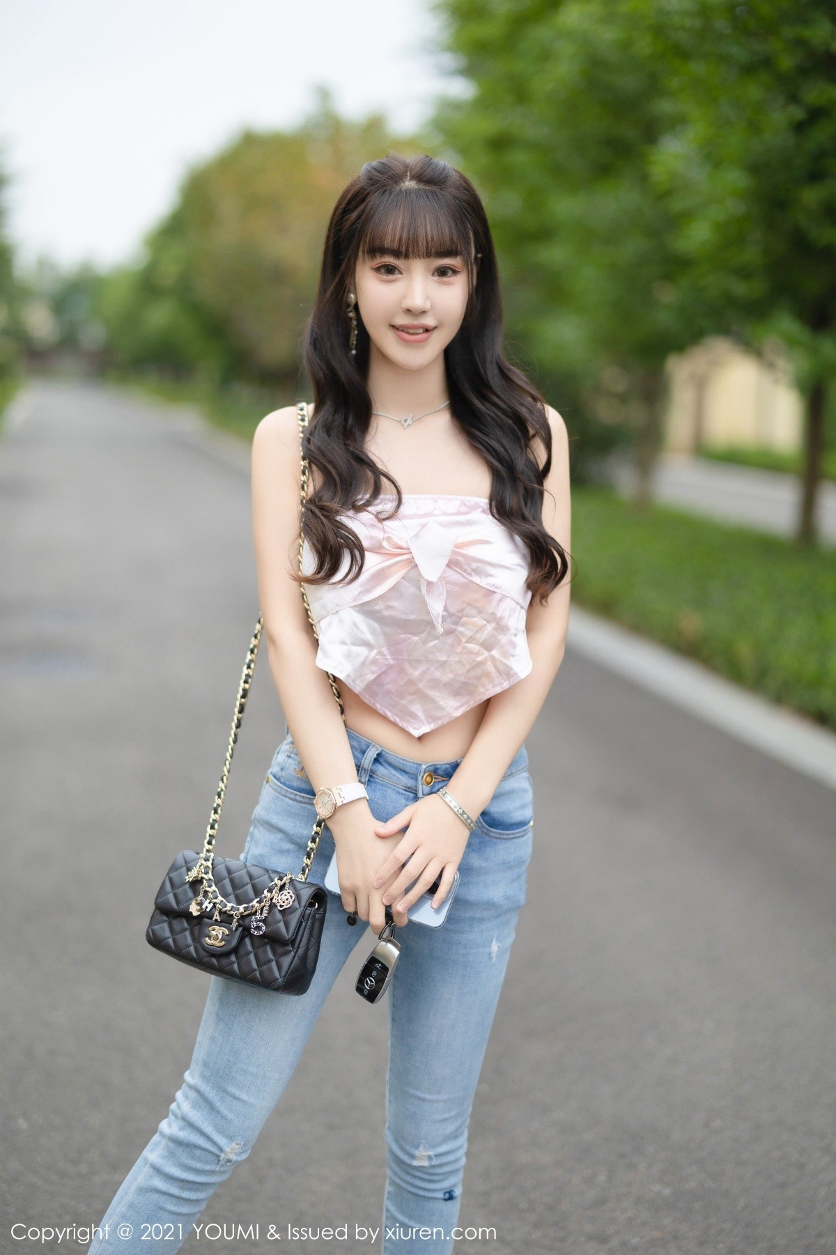 Jpxgyw.com_[YouMi尤蜜荟]Vol.725_女神朱可儿Flower成都旅拍户外车拍魅惑衣露傲人豪乳诱惑写真74P