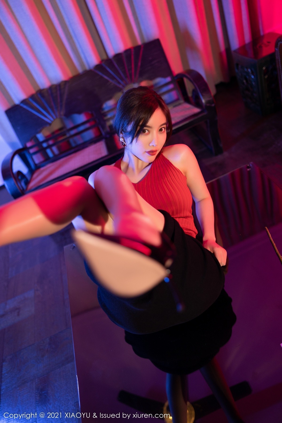 Jpxgyw.com_[XiaoYu画语界]Vol.670_女神杨晨晨Yome私房半脱露低胸上衣配肉丝裤袜撩人诱惑写真91P