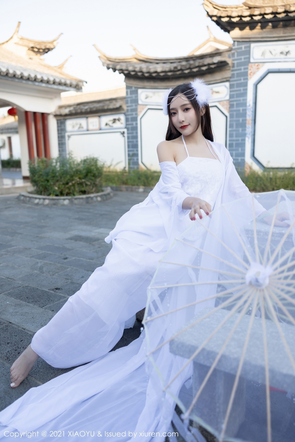 Jpxgyw.com_[XiaoYu画语界]Vol.672_女神王馨瑶yanni云南星愿旅拍白纱古装服饰秀火辣身材诱惑写真71P