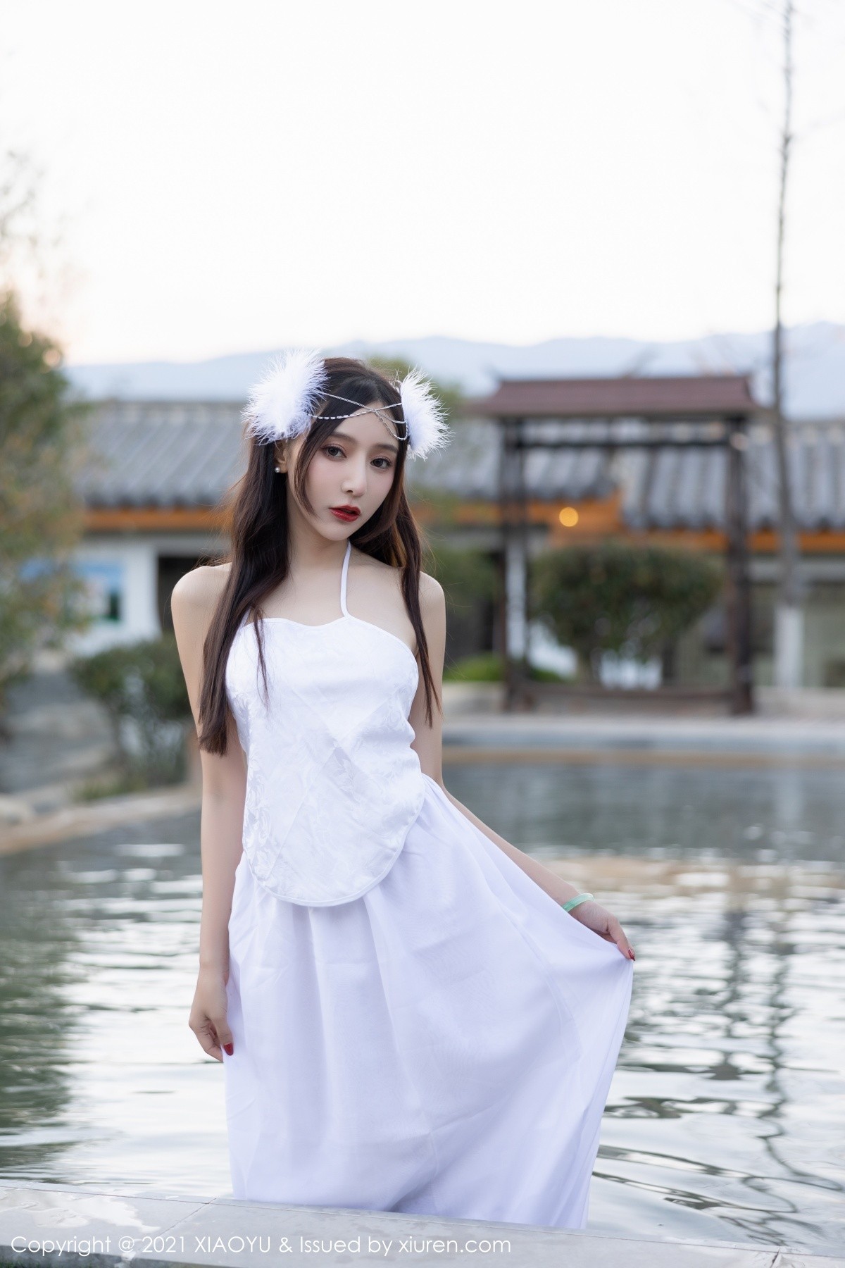 Jpxgyw.com_[XiaoYu画语界]Vol.672_女神王馨瑶yanni云南星愿旅拍白纱古装服饰秀火辣身材诱惑写真71P