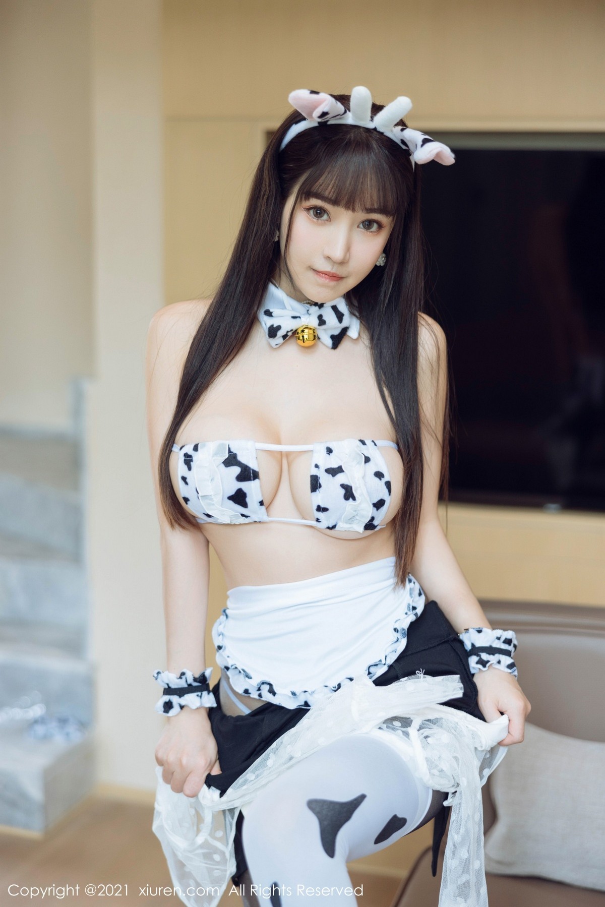 Jpxgyw.com_[HuaYang花漾]Vol.475_女神朱可儿Flower成都旅拍私房斑点狗内衣秀丰满身材诱惑写真51P