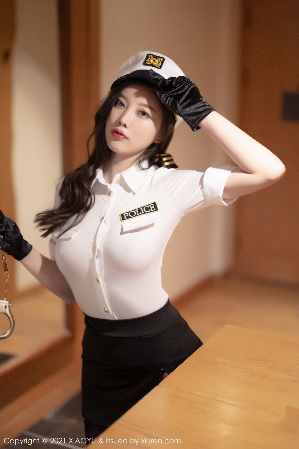 Jpxgyw.com_[XiaoYu画语界]Vol.673_女神杨晨晨sugar广西心愿旅拍女警制服半脱秀豪乳翘臀诱惑写真94P