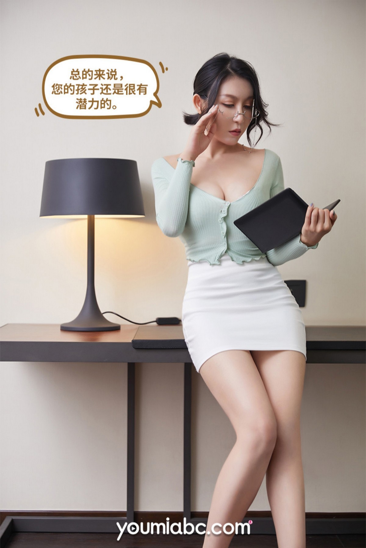 Jpxgyw.com_[YouMi尤蜜]Vol.756_模特安妮斯朵拉家访剧情主题私房半脱露傲人豪乳撩人诱惑写真54P