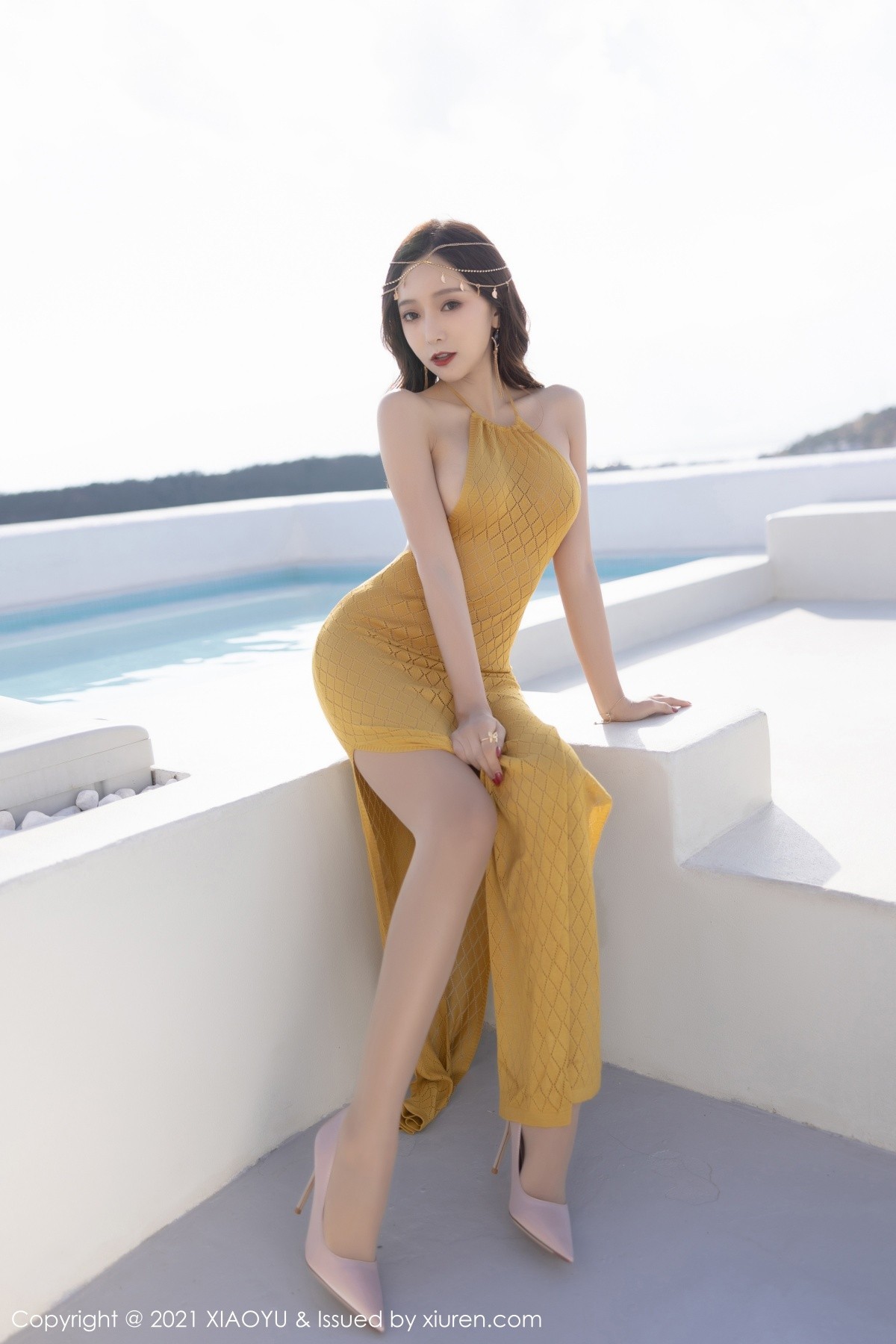 Jpxgyw.com_[XiaoYu画语界]Vol.675_女神王馨瑶yanni云南心愿旅拍典雅黄色露背长裙撩人诱惑写真78P