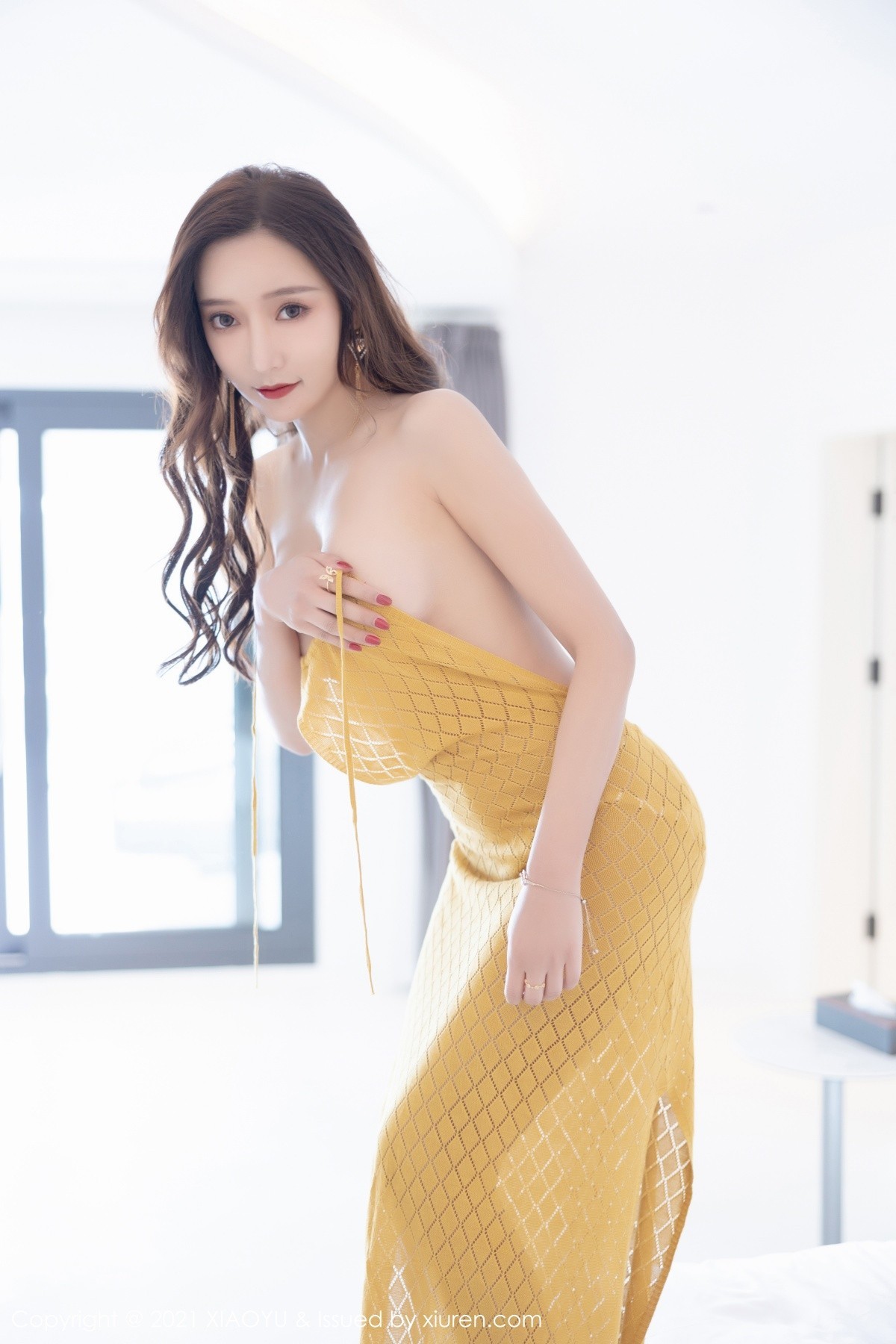 Jpxgyw.com_[XiaoYu画语界]Vol.675_女神王馨瑶yanni云南心愿旅拍典雅黄色露背长裙撩人诱惑写真78P
