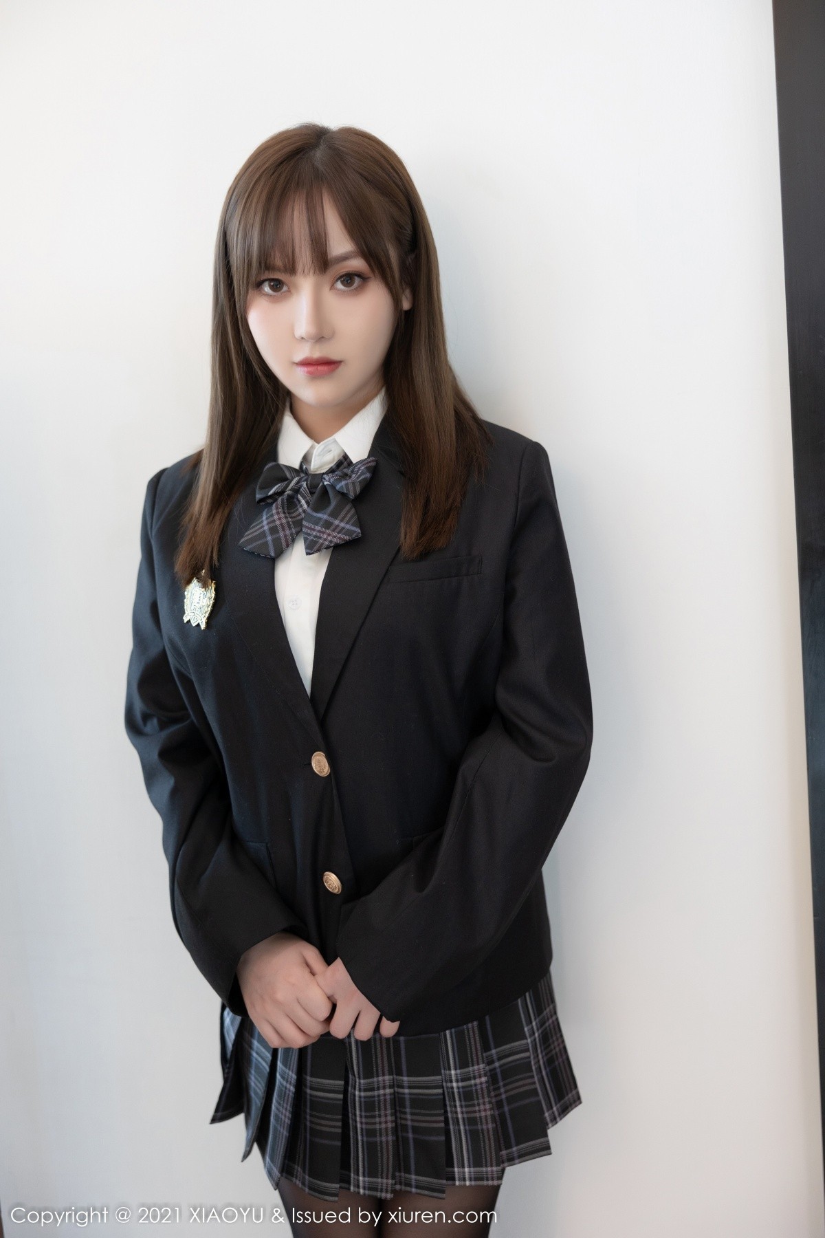 Jpxgyw.com_[XiaoYu画语界]Vol.677_模特豆瓣酱学生制服主题性感内衣配黑丝裤袜秀丰满身材诱惑写真84P