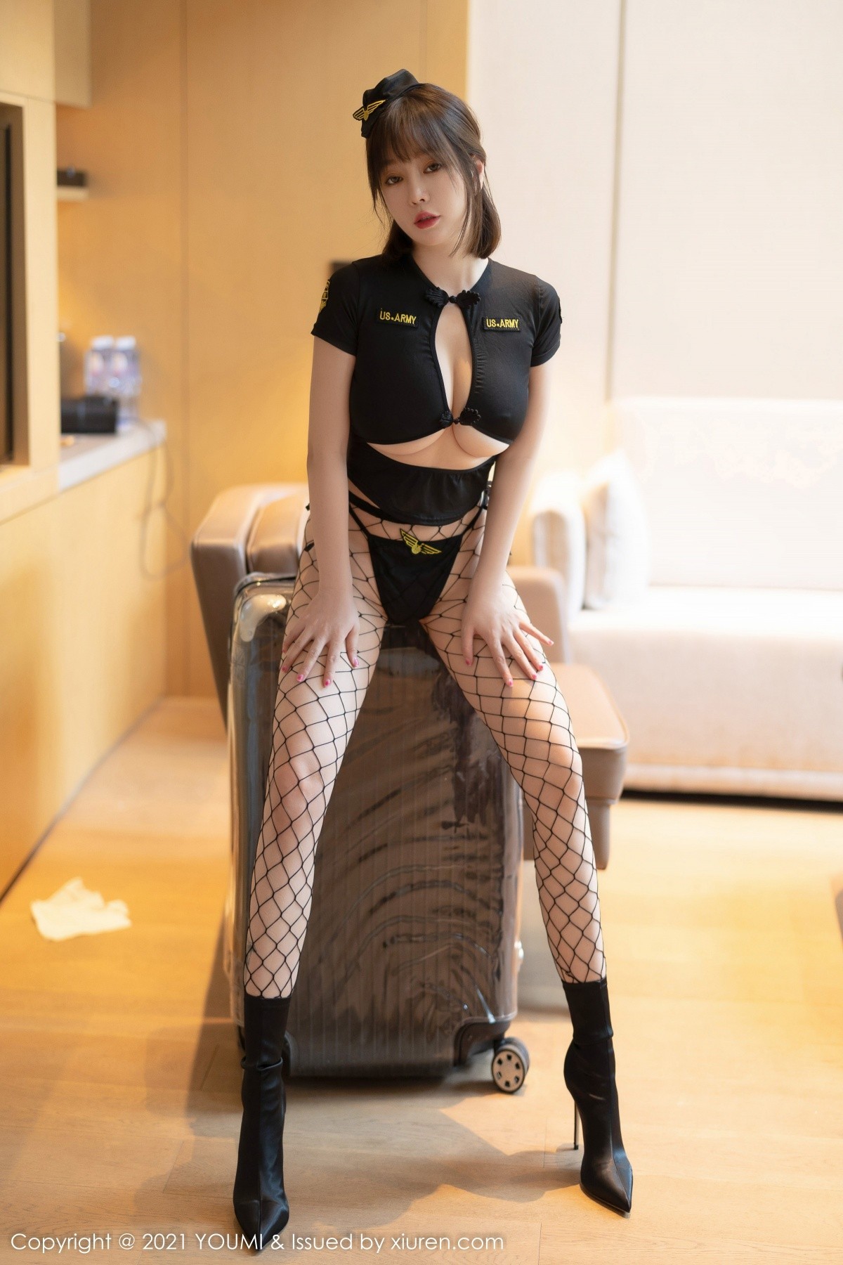 Jpxgyw.com_[YouMi尤蜜荟]Vol.731_女神王雨纯成都旅拍私房性感情趣女兵制服配网格丝袜诱惑写真51P