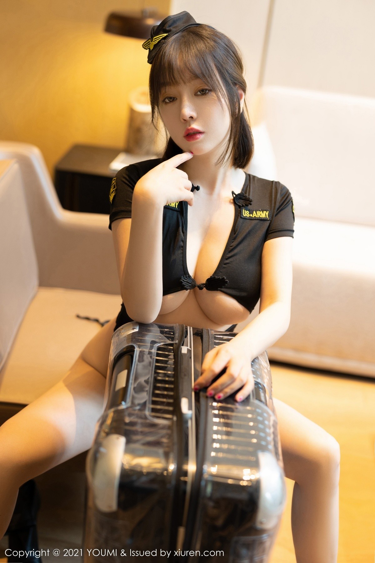 Jpxgyw.com_[YouMi尤蜜荟]Vol.731_女神王雨纯成都旅拍私房性感情趣女兵制服配网格丝袜诱惑写真51P