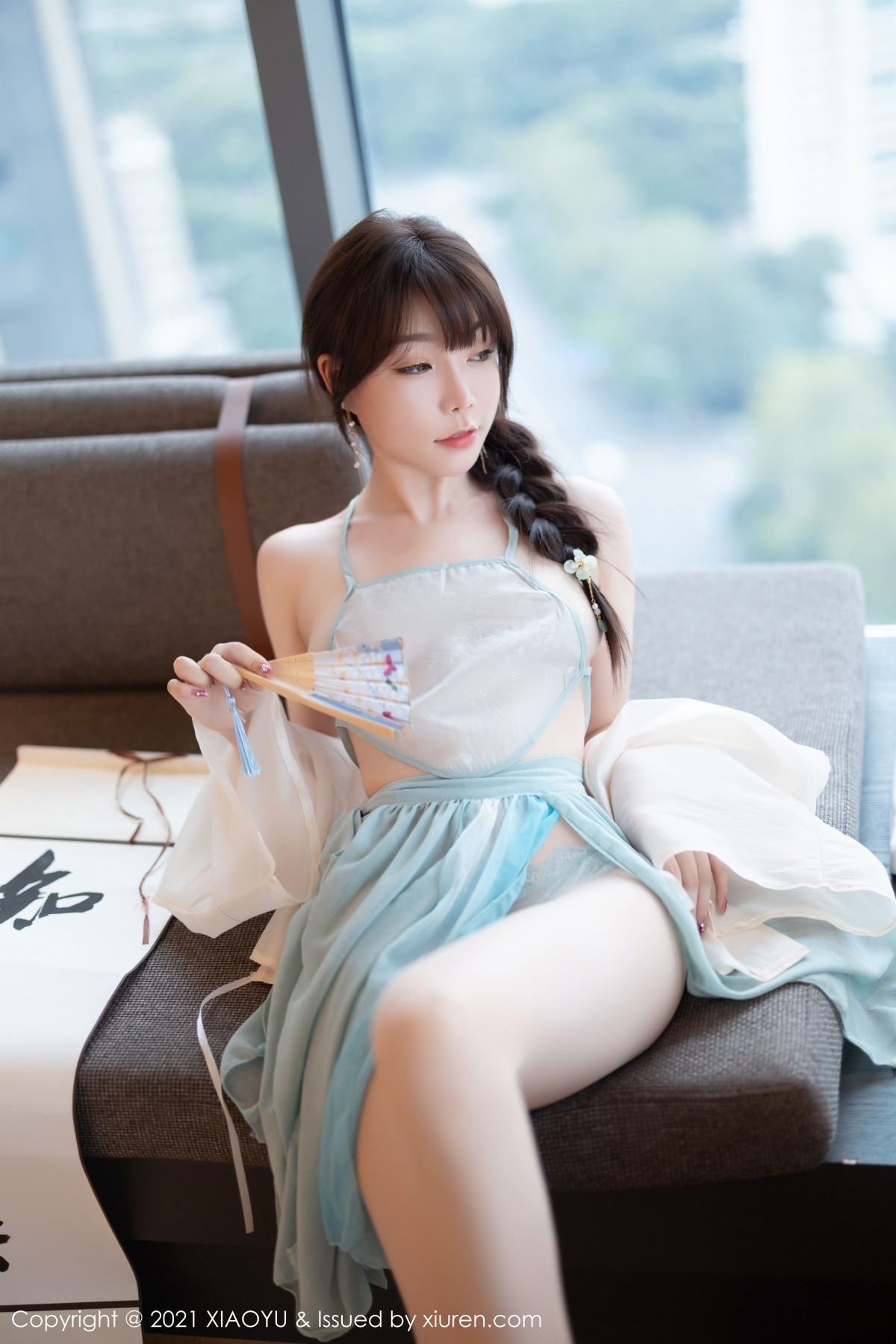 Jpxgyw.com_[XiaoYu画语界]Vol.679_女神芝芝Booty私房古韵着装配超薄肉丝半脱露火辣身材诱惑写真95P