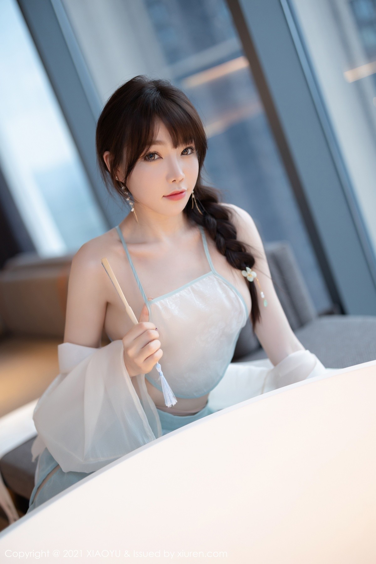 Jpxgyw.com_[XiaoYu画语界]Vol.679_女神芝芝Booty私房古韵着装配超薄肉丝半脱露火辣身材诱惑写真95P