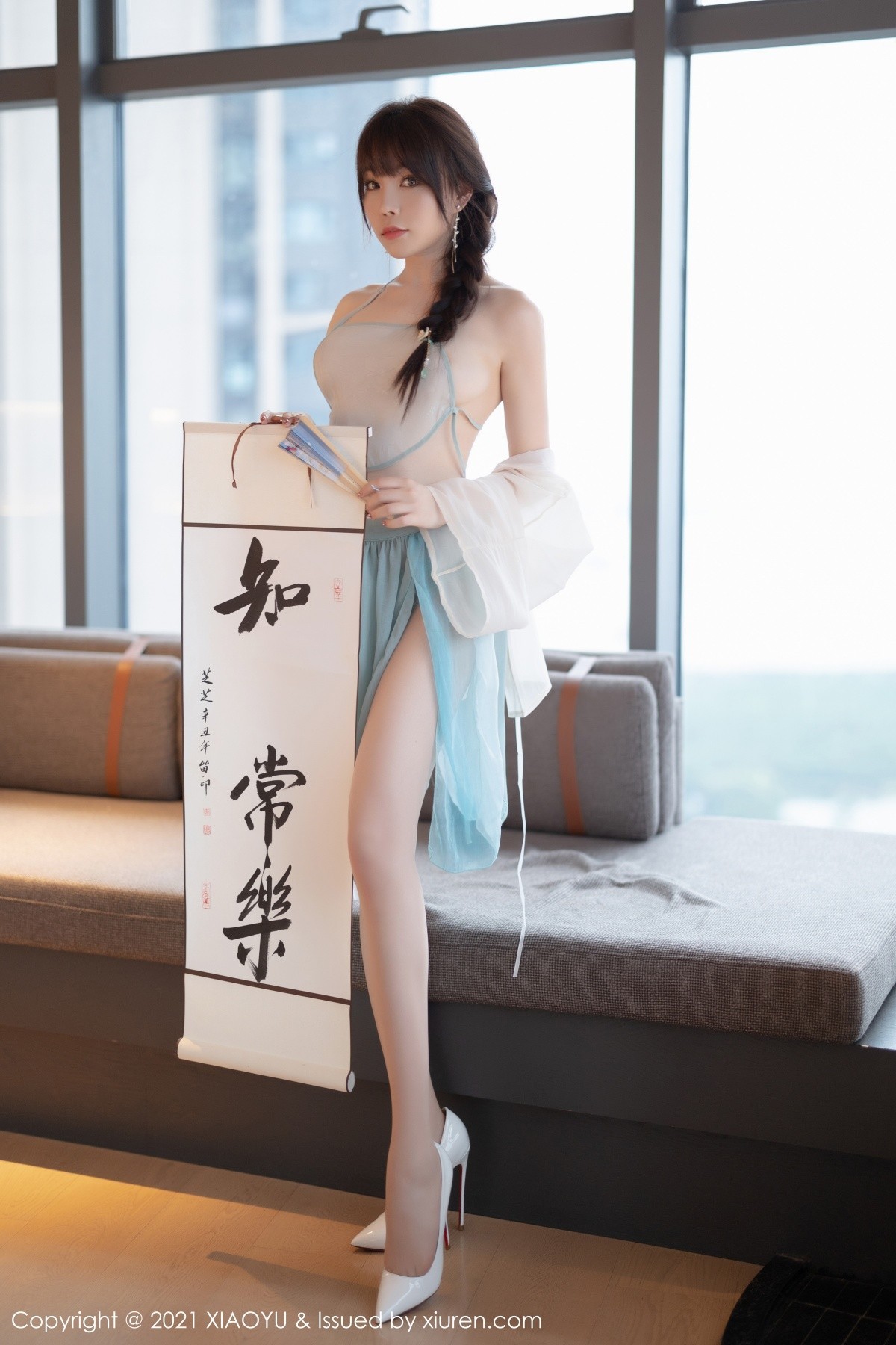 Jpxgyw.com_[XiaoYu画语界]Vol.679_女神芝芝Booty私房古韵着装配超薄肉丝半脱露火辣身材诱惑写真95P