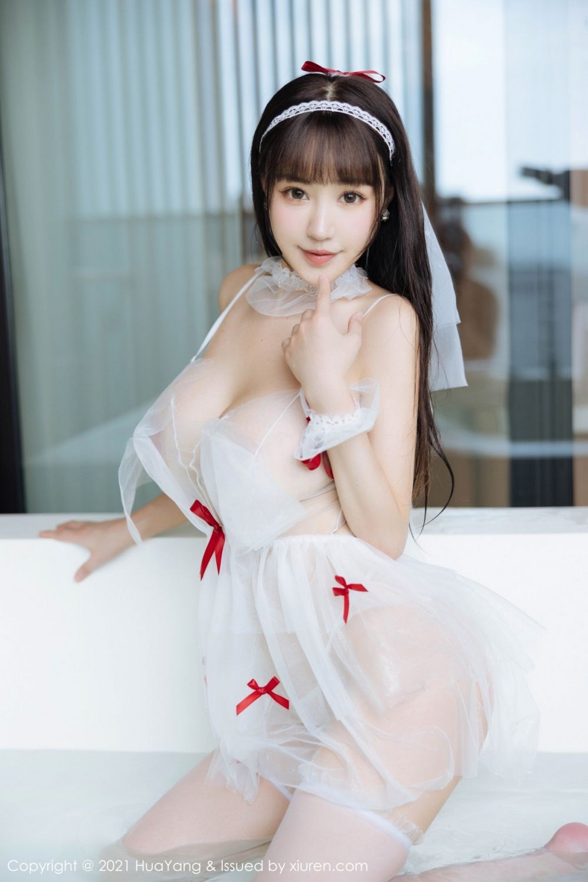 Jpxgyw.com_[HuaYang花漾]Vol.477_女神朱可儿Flower三亚旅拍浴室轻透薄纱配白丝袜火辣诱惑写真52P