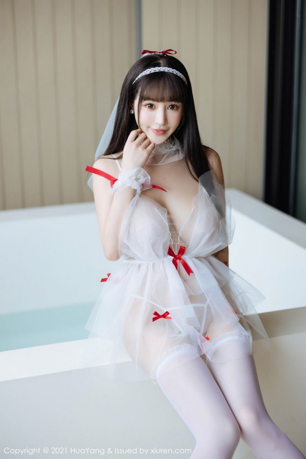 Jpxgyw.com_[HuaYang花漾]Vol.477_女神朱可儿Flower三亚旅拍浴室轻透薄纱配白丝袜火辣诱惑写真52P