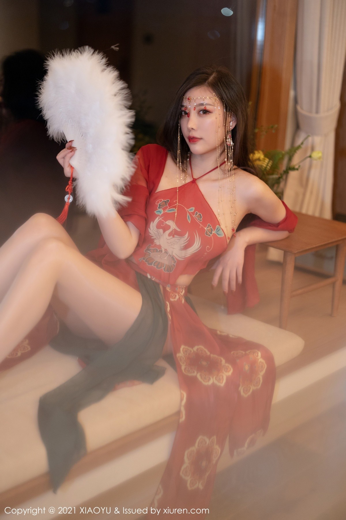 Jpxgyw.com_[XiaoYu画语界]Vol.688_女神杨晨晨sugar丽江心愿旅拍私房红色古装肚兜撩人诱惑写真83P