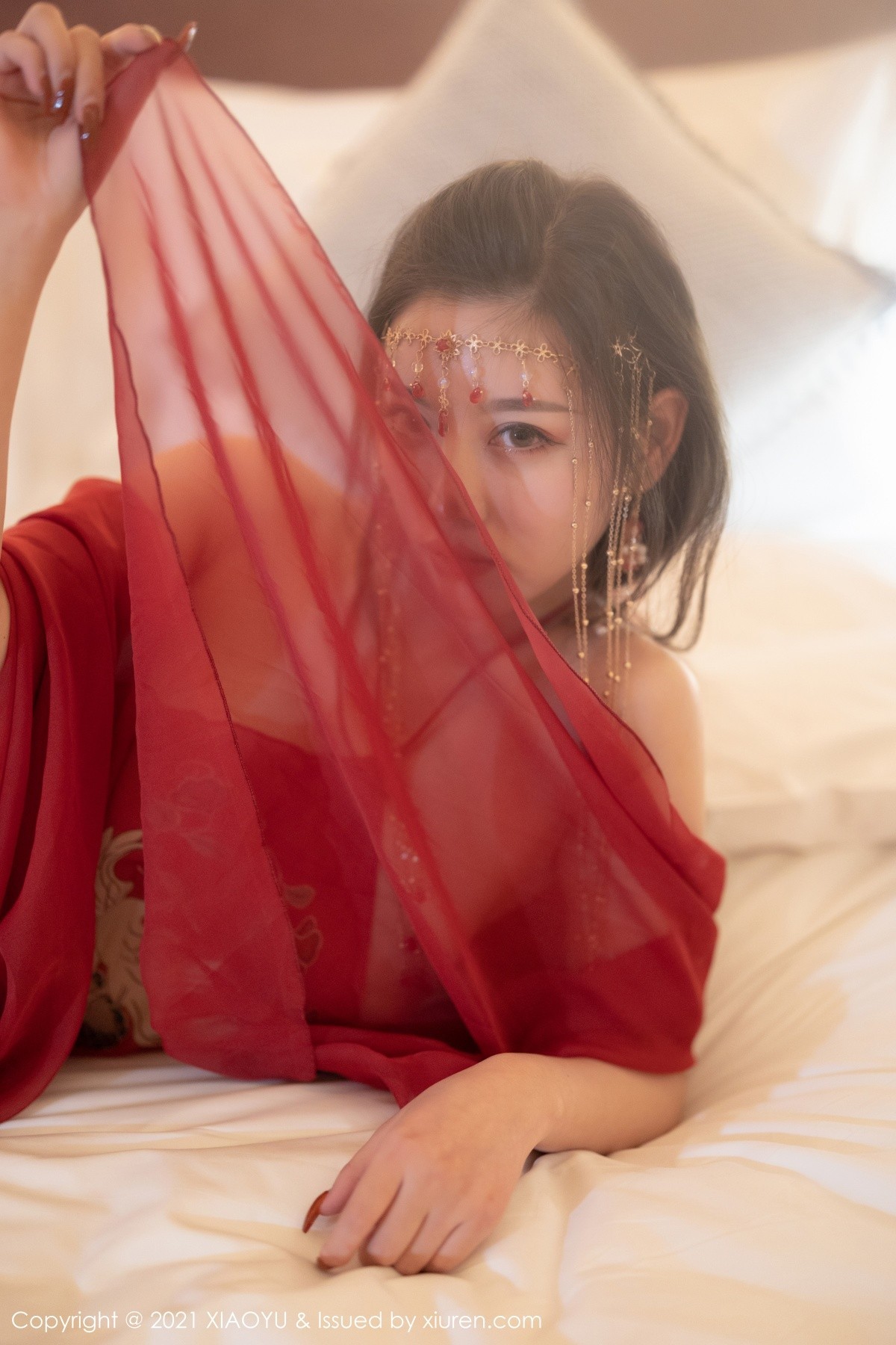 Jpxgyw.com_[XiaoYu画语界]Vol.688_女神杨晨晨sugar丽江心愿旅拍私房红色古装肚兜撩人诱惑写真83P