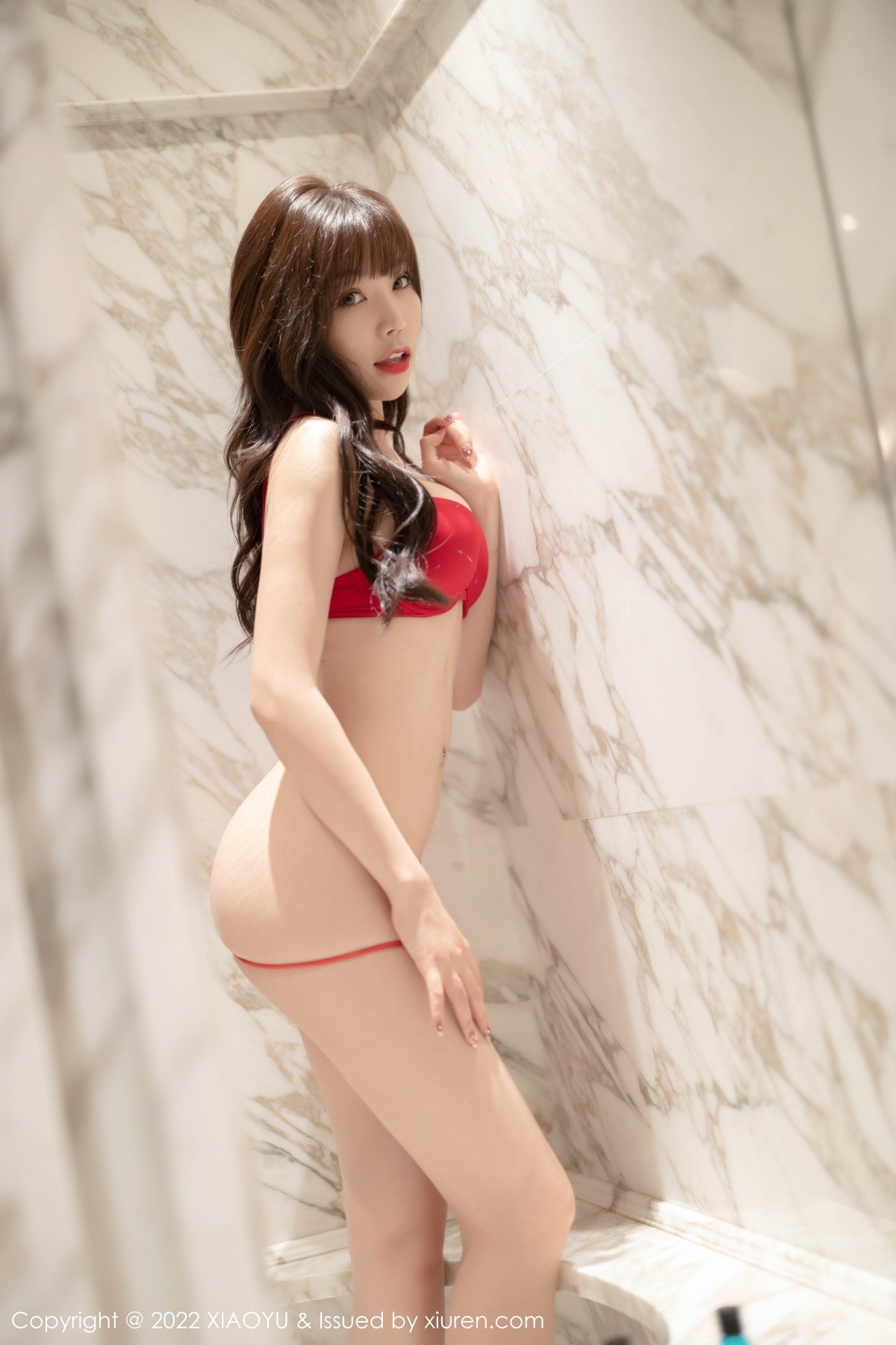 Jpxgyw.com_[XiaoYu画语界]Vol.693_女神芝芝Booty花纹衬衣配黑短裙半脱露黑丝裤袜秀翘臀诱惑写真86P