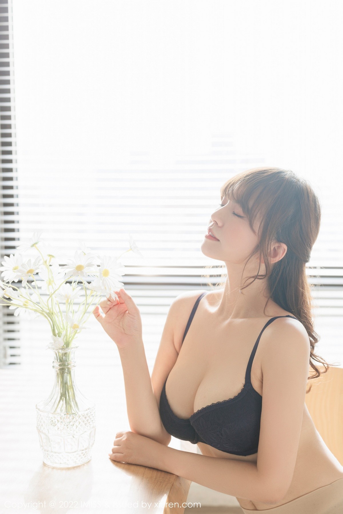 Jpxgyw.com_[IMISS爱蜜社]Vol.651_新人模特张思允Nice深蓝色内衣配牛仔短裤秀完美身材诱惑写真57P